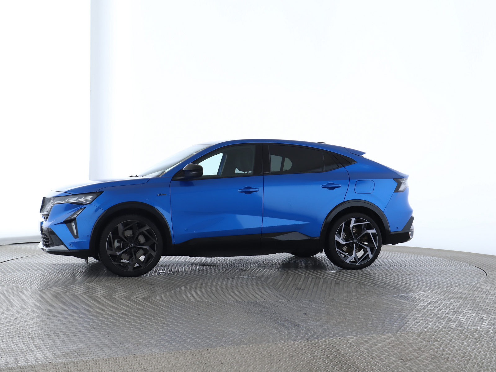 1.2 E-TECH Plug-in Hybrid 300 Atelier Alpin 7